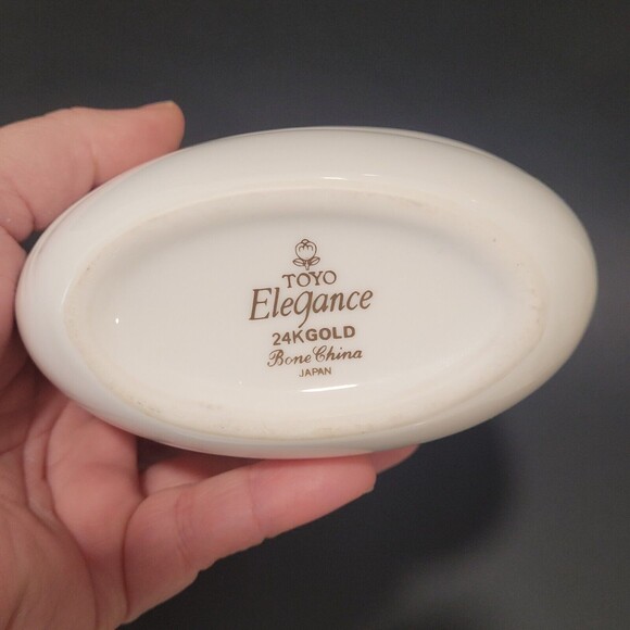 MCM Bud Vase White Swirl 24K Gold Rim Flat Bone China Toyo Elegance Japan Boho - Picture 12 of 16